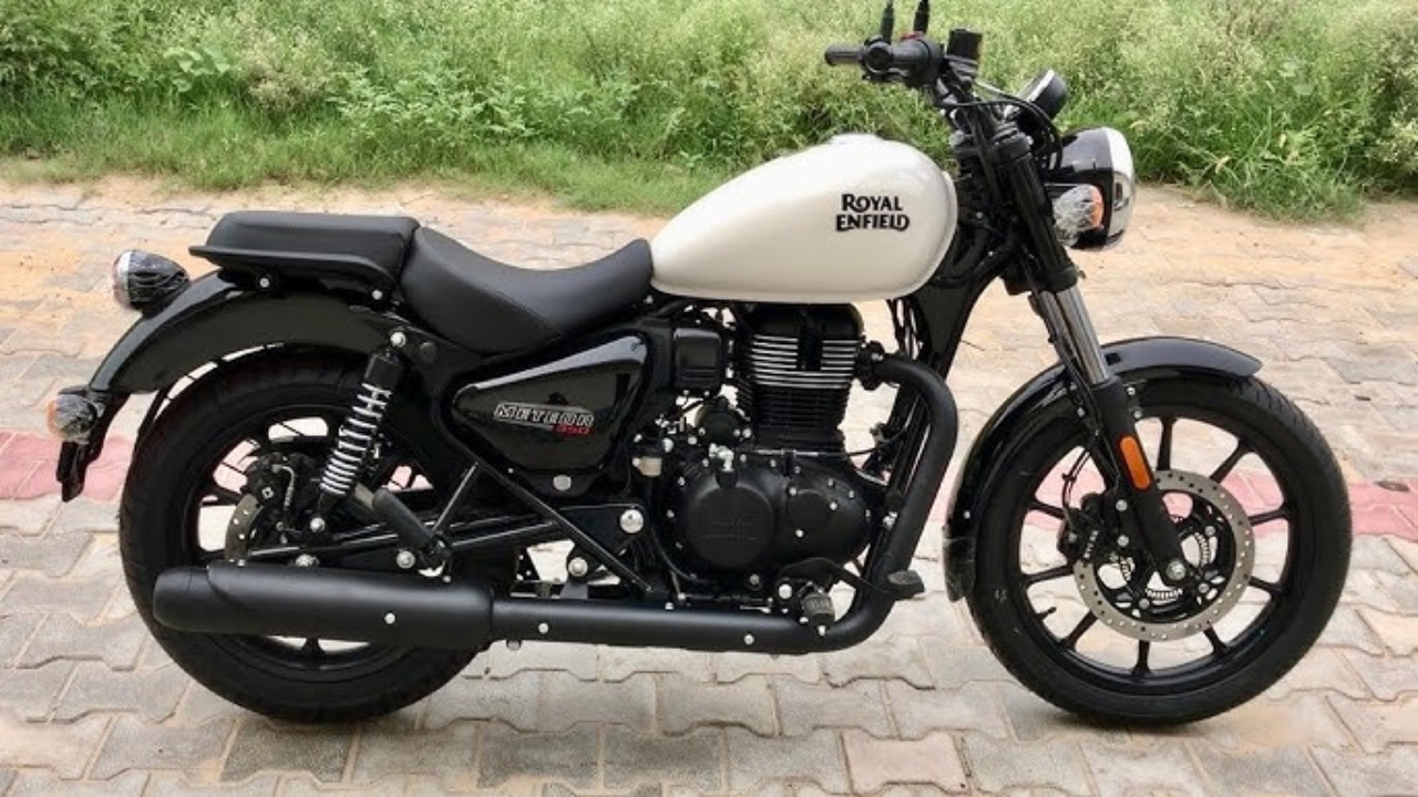 Yezdi Roadster 2026 | Reseña Completa del Nuevo Modelo, Precio en Carretera y Comparación con Meteor 350